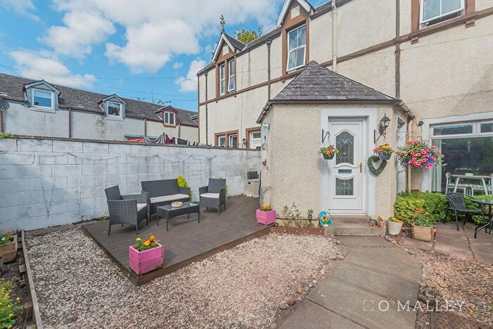 2 Bedroom Flat For Sale In Brook Street, Alva, FK12