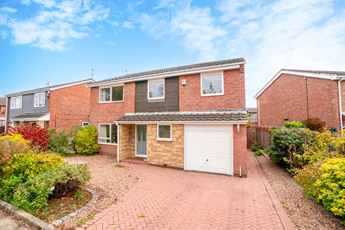 5 Bedroom Detached House For Sale In Hindburn Close, Doncaster, DN4