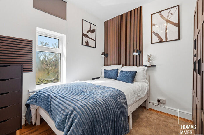 1 Bedroom Flat To Rent In Sidney Avenue, London, N13