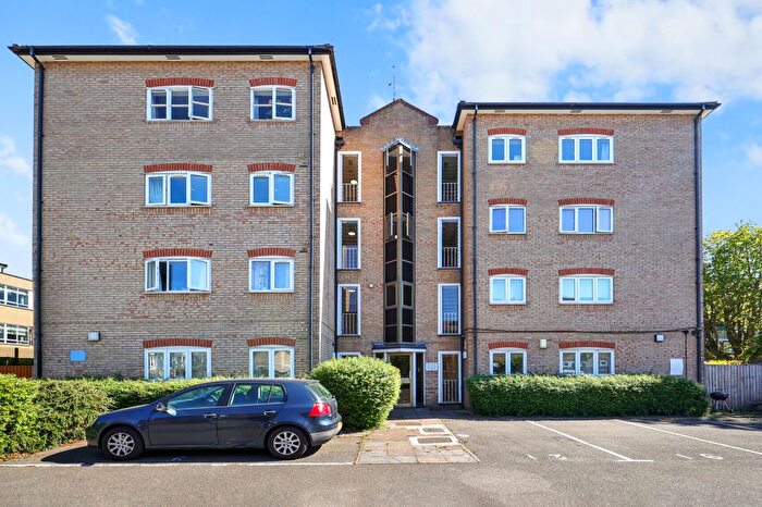 2 Bedroom Flat For Sale In Chesil Court, Bonner Road, London, E2
