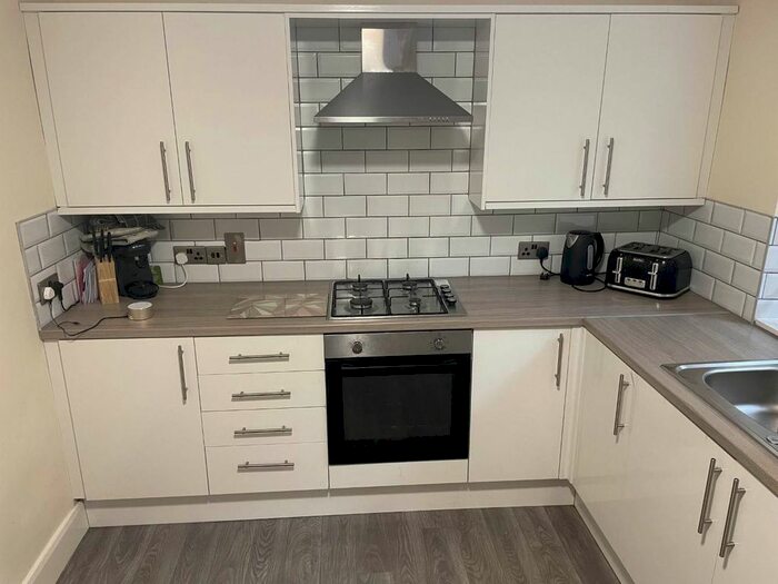 2 Bedroom Property To Rent In Terrace Road, Mount Pleasant, Swansea, SA1