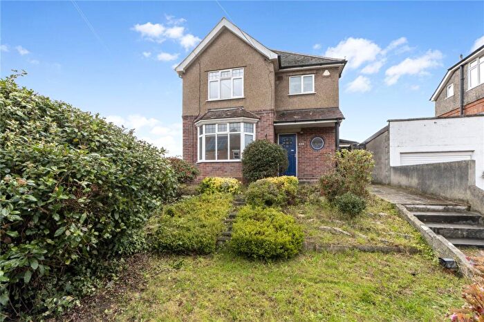 3 Bedroom Detached House For Sale In St. Michaels Avenue, Yeovil, Somerset, BA21
