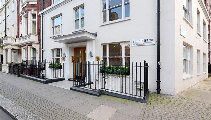 Studio To Rent In Hill Street, London, W1J