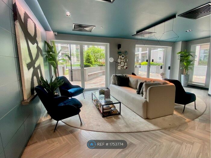 Studio To Rent In Truro House, London, WC1X