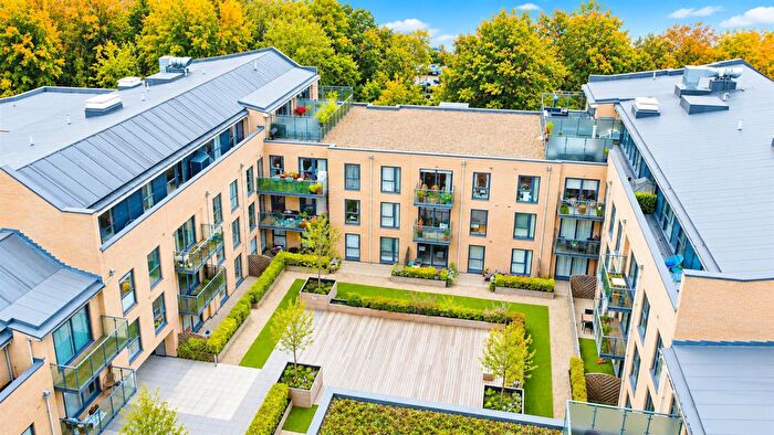 2 Bedroom Apartment To Rent In Nash Mills Wharf, Hemel Hempstead, HP3