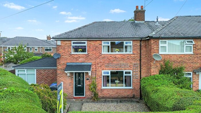 3 Bedroom Semi-Detached House For Sale In Kentmere Place, Warrington, WA2