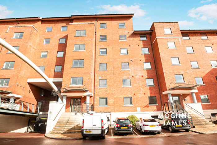 2 Bedroom Flat To Rent In Henke Court, Cardiff, CF10