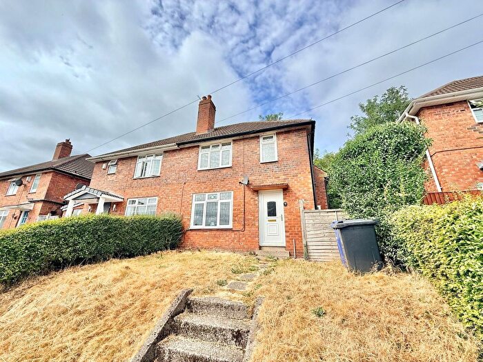 3 Bedroom Semi-Detached House For Sale In Quarry Brow, Upper Gornal, DY3