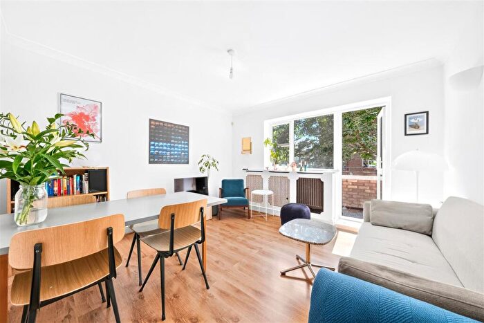 1 Bedroom Flat For Sale In Burnham Street, London, E2