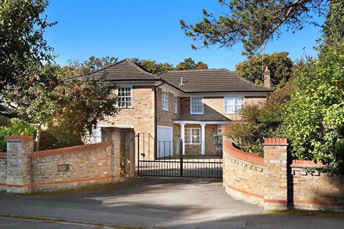 5 Bedroom Detached House For Sale In Burgess Wood Road South, Beaconsfield, Buckinghamshire, HP9