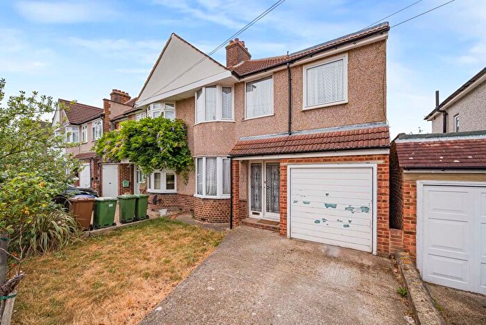 3 Bedroom Semi Detached House For Sale In Marechal Niel Avenue, Sidcup, DA15