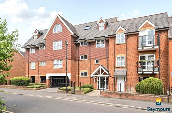 2 Bedroom Penthouse For Sale In Sydenham Road, Guildford, Surrey, GU1