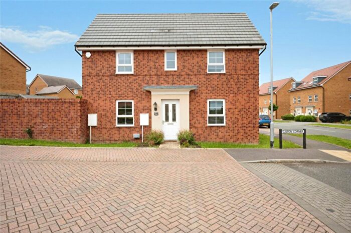 3 Bedroom House For Sale In Galton Corner, Leighton Buzzard, Bedfordshire, LU7