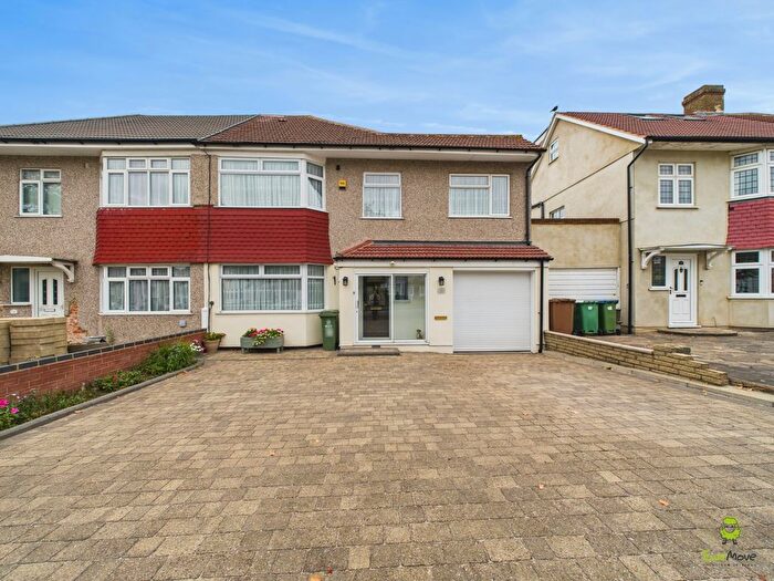 5 Bedroom Semi-Detached House For Sale In Little Heath Road, Bexleyheath, Kent, DA7