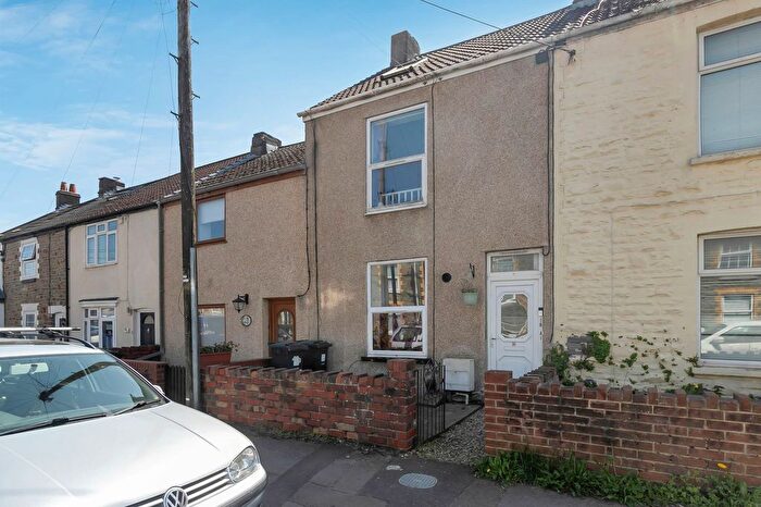 1 Bedroom Flat To Rent In Lansdown Road, Kingswood, BS15