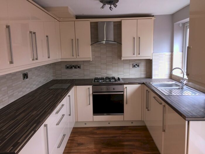 3 Bedroom Terraced House To Rent In Third Avenue, Gedling, Nottingham, NG4