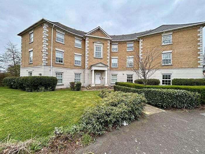 2 Bedroom Apartment For Sale In King Henry Court, Waltham Abbey, EN9