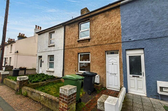 2 Bedroom Terraced House To Rent In Ashford Road, Eastbourne, BN21
