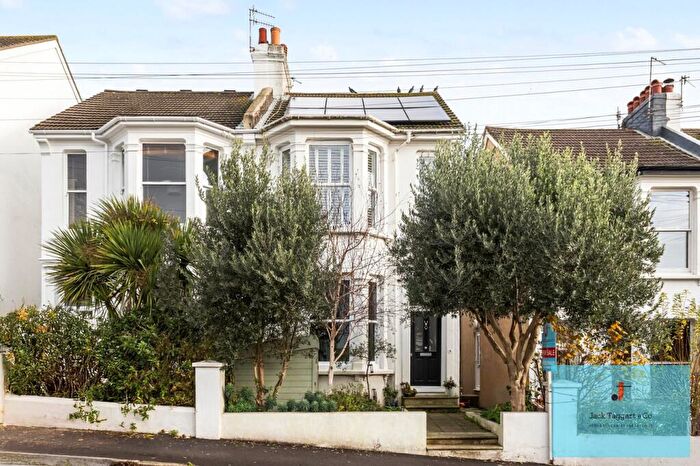 4 Bedroom Semi Detached House For Sale In Havelock Road, Brighton, BN1