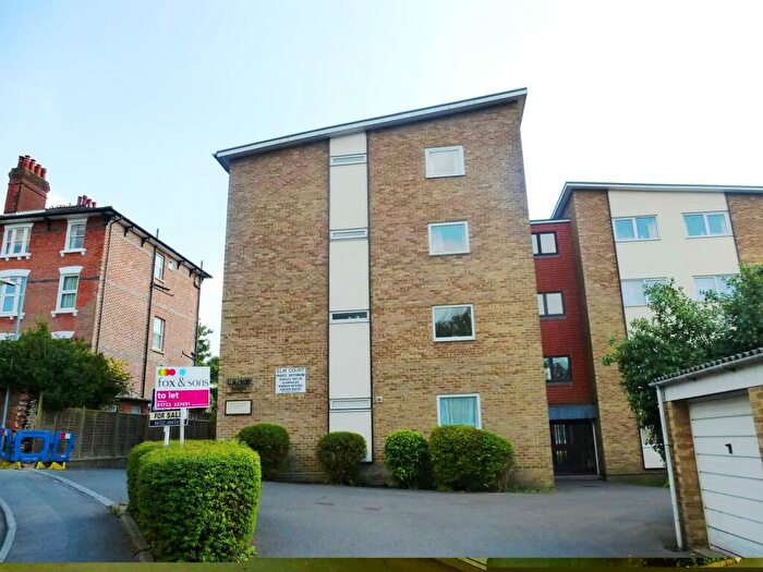 2 Bedroom Flat To Rent In Elm Grove Road, Salisbury, SP1