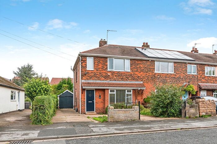 2 Bedroom Terraced House For Sale In Linden Grove, Gedling, Nottinghamshire, NG4