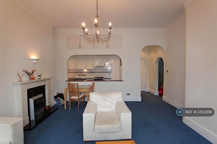 2 Bedroom Flat To Rent In Belsize Park Gardens, London, NW3