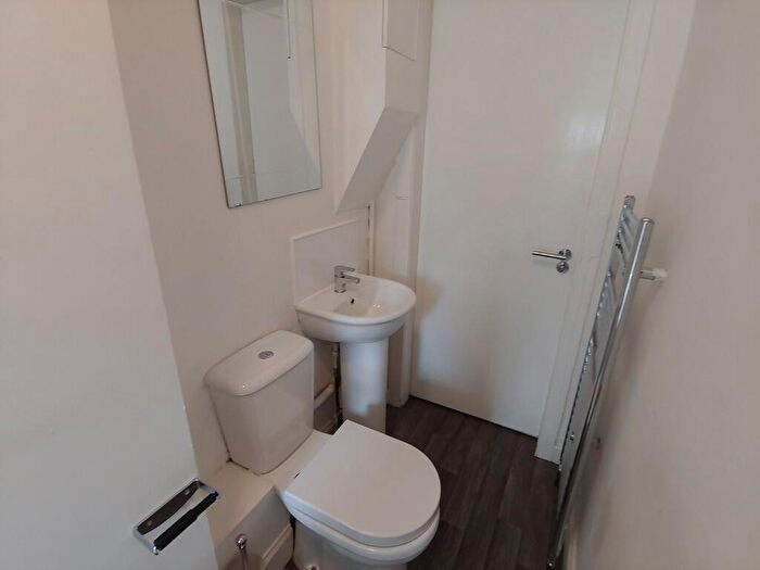 4 Bedroom Flat To Rent In Morrison Street, Edinburgh, EH3