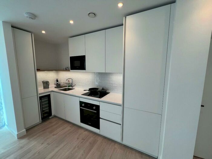 2 Bedroom Flat To Rent In Bridgewater Road, Wembley, Middlesex, HA0