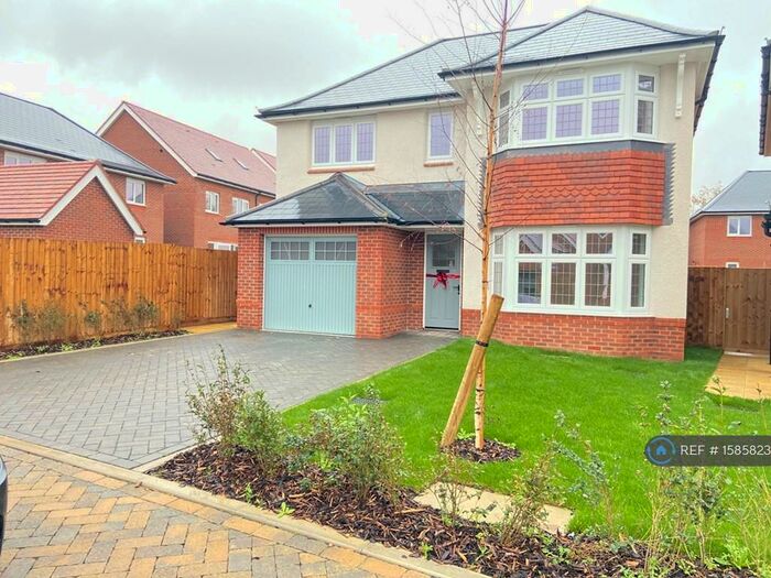 4 Bedroom Detached House To Rent In Armstrong Road, Luton, LU2