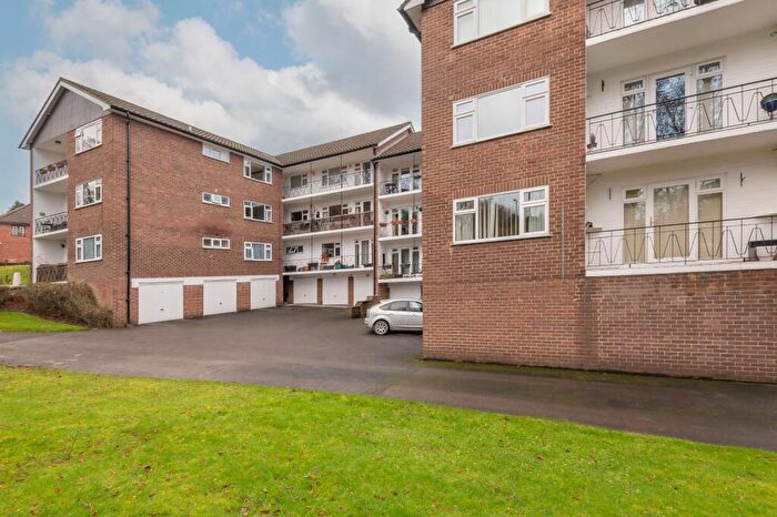 2 Bedroom Flat To Rent In Valley Court, Allerton Grange Vale, Moortown, Leeds, LS17