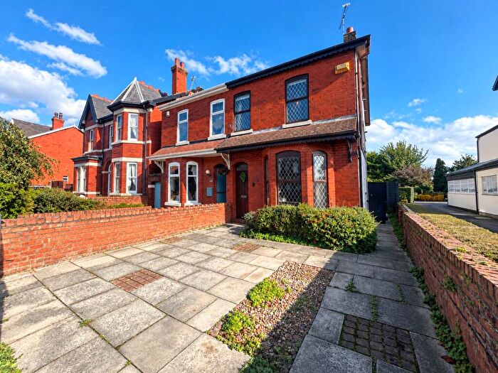 3 Bedroom Semi Detached House For Sale In Liverpool Road, Southport, Merseyside, PR8