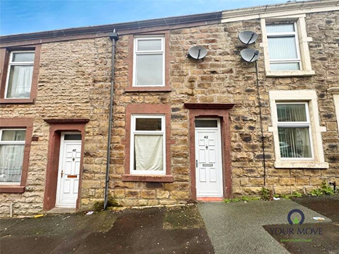 2 Bedroom Terraced House For Sale In Tythebarn Street, Darwen, Lancashire, BB3