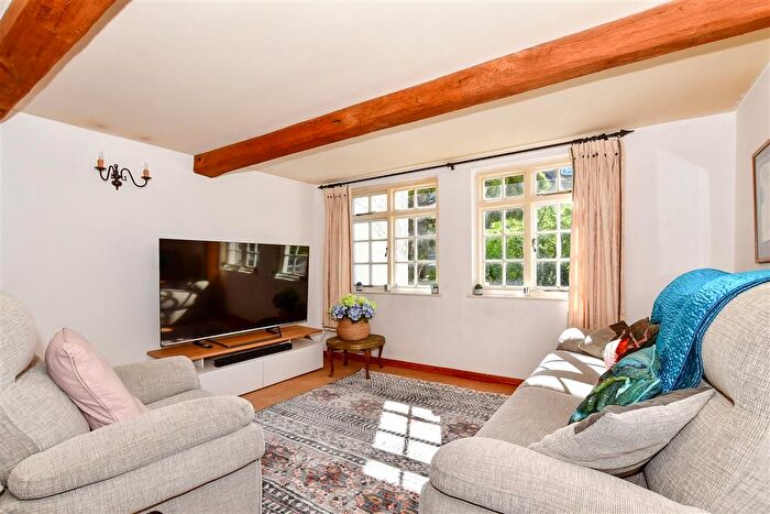 2 Bedroom Cottage For Sale In York Street, Broadstairs, Kent, CT10