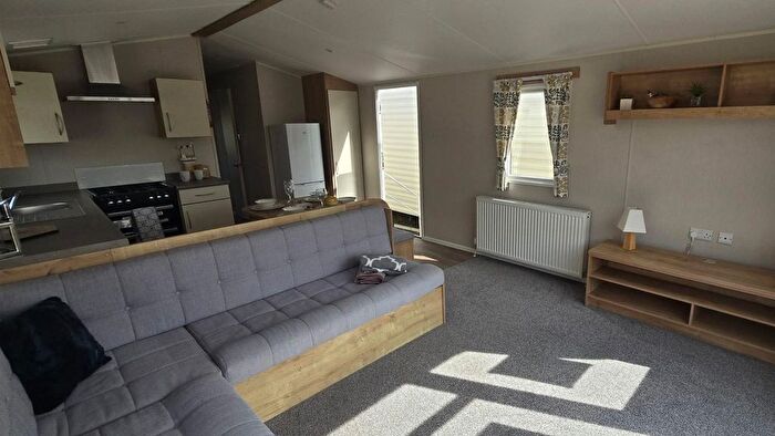 2 Bedroom Park Home For Sale In Tosside, Skipton, BD23