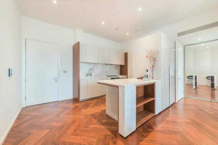 1 Bedroom Flat To Rent In Ambassador Building, Nine Elms, SW11