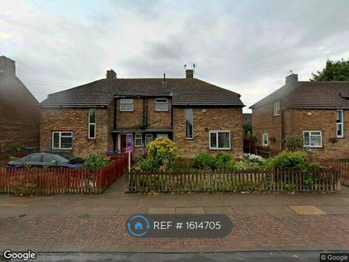 3 Bedroom Terraced House To Rent In Redbourne Road, Grimsby, DN33