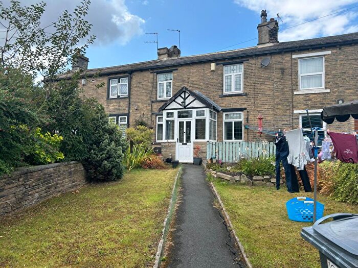 2 Bedroom Terraced House To Rent In Highfield Road, Idle, West Yorks, BD10