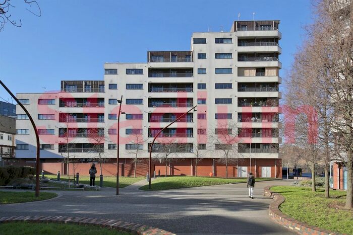 2 Bedroom Flat For Sale In Cottage Road, London, N7