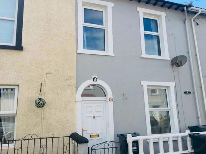 4 Bedroom Terraced House To Rent In Alma Street, Weston Super Mare, BS23
