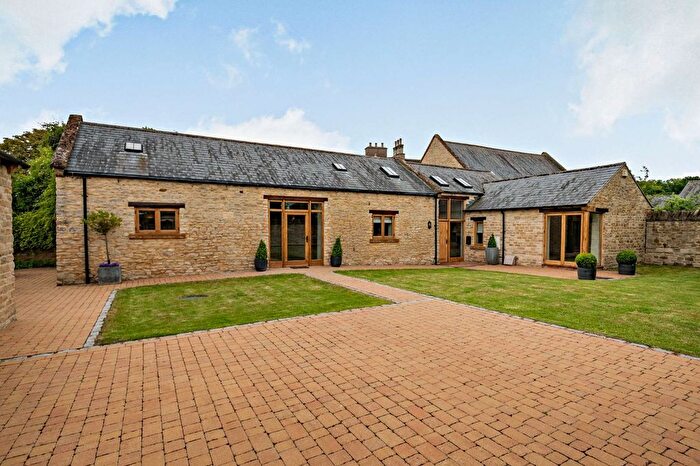 4 Bedroom Barn Conversion For Sale In Hall Farm Paddocks, Spring Hill Road, Begbroke, Oxfordshire, OX5