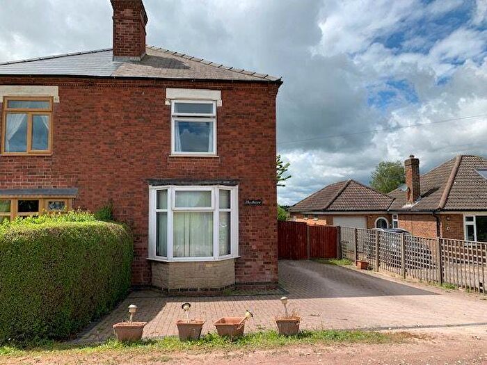 3 Bedroom Semi-Detached House For Sale In Seal Wood Lane, Linton, DE12