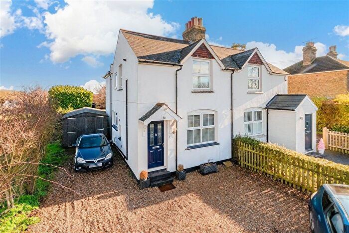 3 Bedroom Semi Detached House For Sale In Town Road, Cliffe Woods, Rochester, Kent, ME3