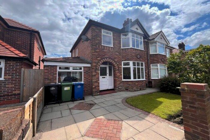 3 Bedroom Property To Rent In Stockton Heath, Warrington, WA4