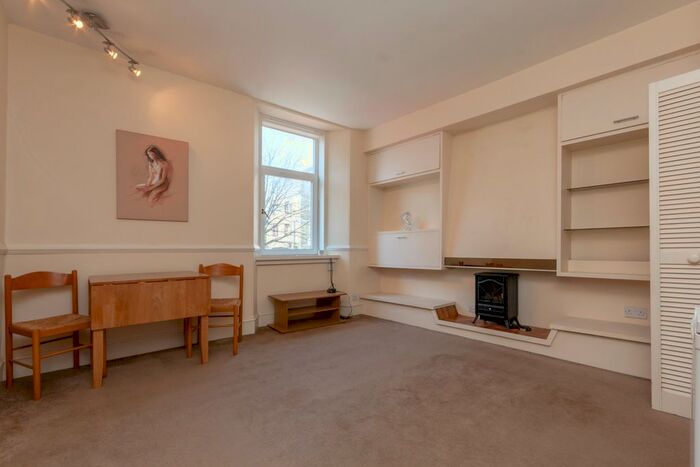 1 Bedroom Flat To Rent In Richmond Street, Rosemount, Aberdeen, AB25