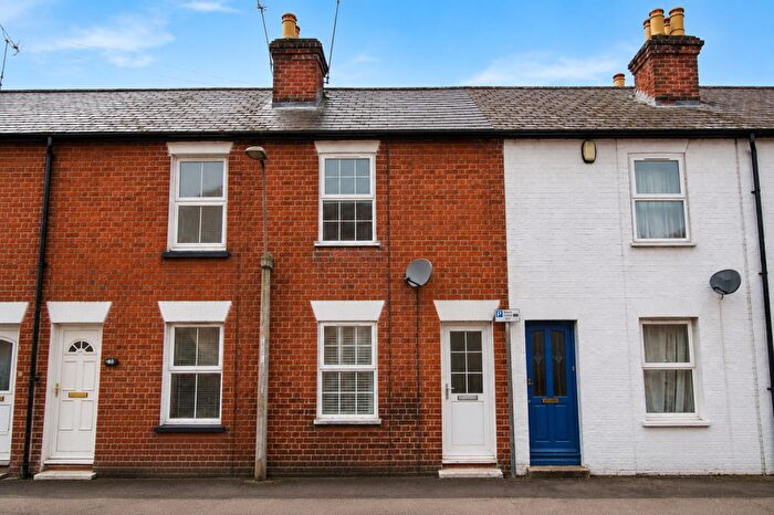 2 Bedroom Terraced House For Sale In Little Street, Reading, RG1