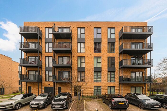 3 Bedroom Flat To Rent In Bowen Drive, Charlton, SE7