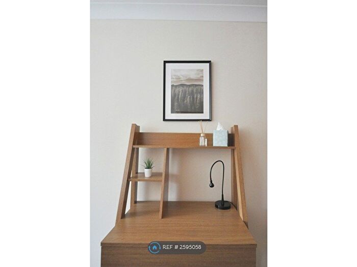 3 Bedroom Flat To Rent In Portswood Road, Southampton, SO17