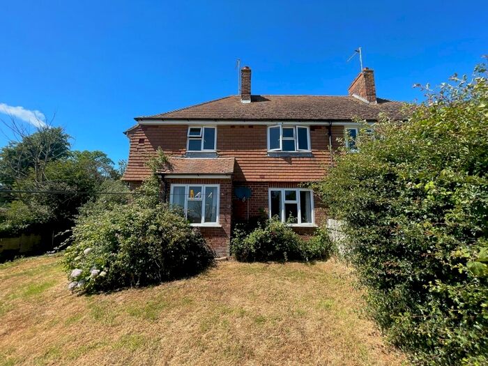 3 Bedroom Semi-Detached House To Rent In Boreham Street, Hailsham, BN27