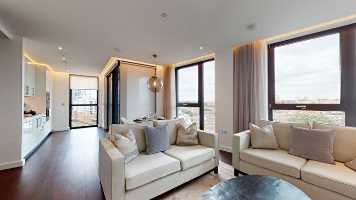 2 Bedroom Flat To Rent In Charles Clowes Walk, Nine Elms, SW11