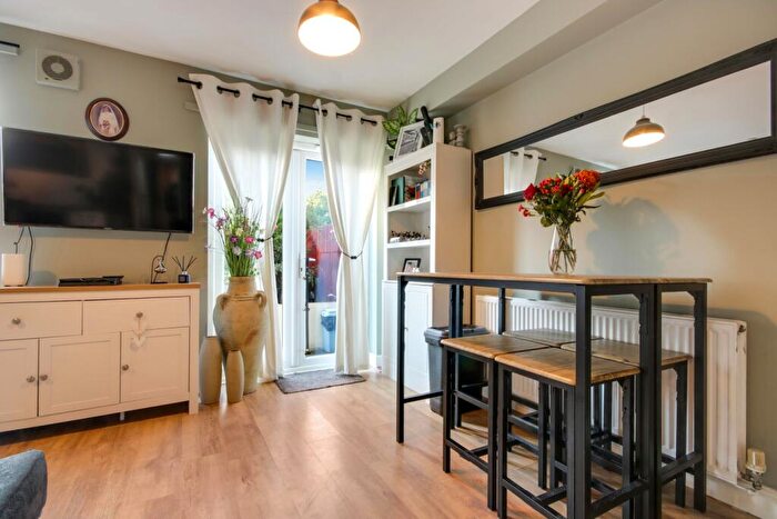 2 Bedroom Flat For Sale In Aspen Grove, Fremington, Barnstaple, Devon, EX31